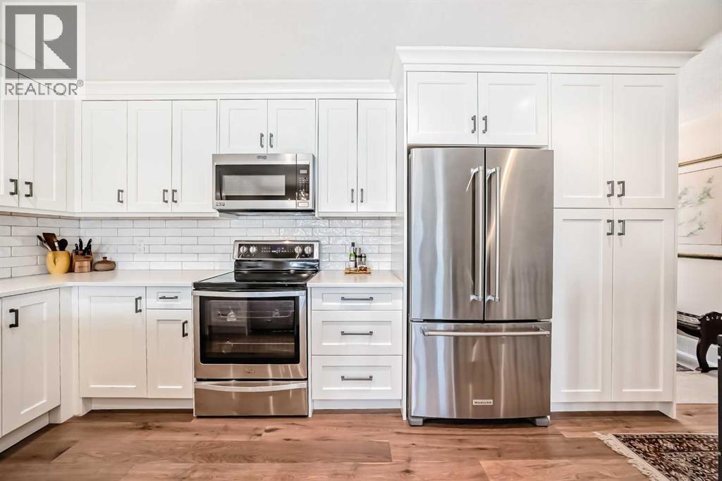 16 Vandoos Gardens Nw, Calgary, Alberta  T3A 4W4 - Photo 7 - A2306966
