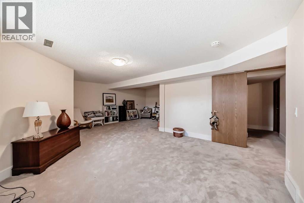 16 Vandoos Gardens Nw, Calgary, Alberta  T3A 4W4 - Photo 28 - A2306966
