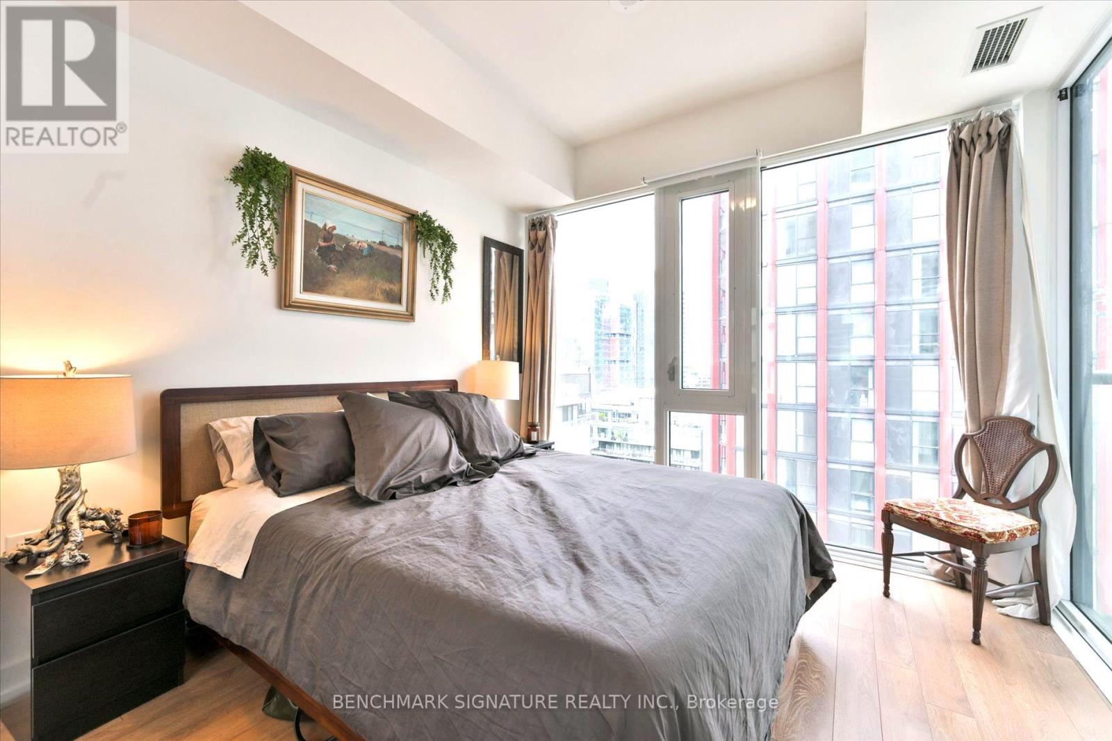 1710 - 158 Front Street E, Toronto, Ontario  M5A 0K9 - Photo 14 - C13060470