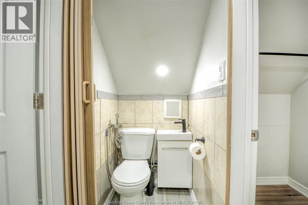 616 Bensette Street, Windsor, Ontario  N8X 2Y7 - Photo 11 - 26009941