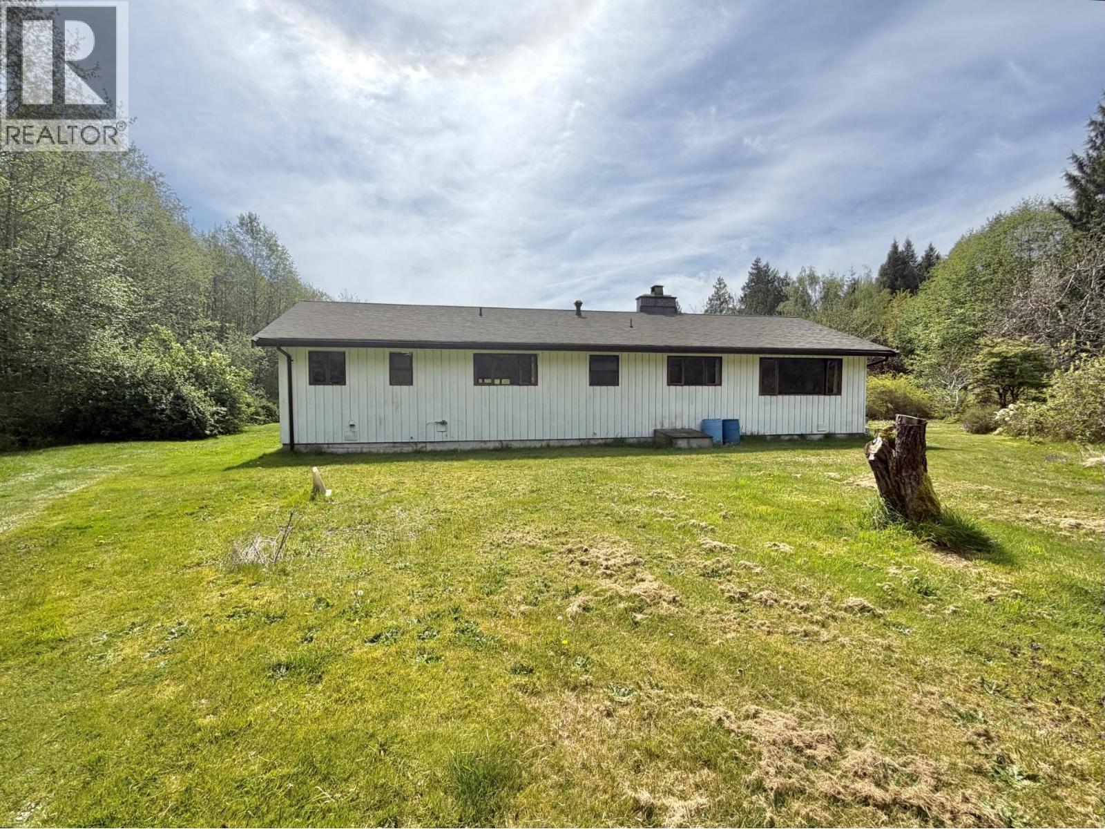 1346 Russell Road, Gibsons, British Columbia  V0N 1V2 - Photo 27 - R3119342
