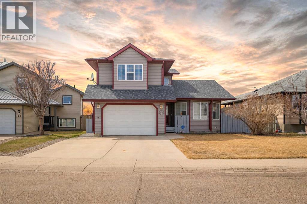 27 Upland Manor, Brooks, Alberta  T1R 1L4 - Photo 1 - A2303467