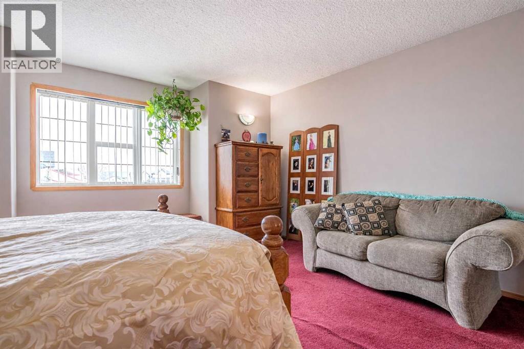 27 Upland Manor, Brooks, Alberta  T1R 1L4 - Photo 30 - A2303467