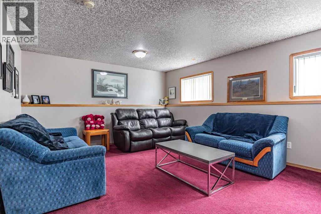 27 Upland Manor, Brooks, Alberta  T1R 1L4 - Photo 36 - A2303467