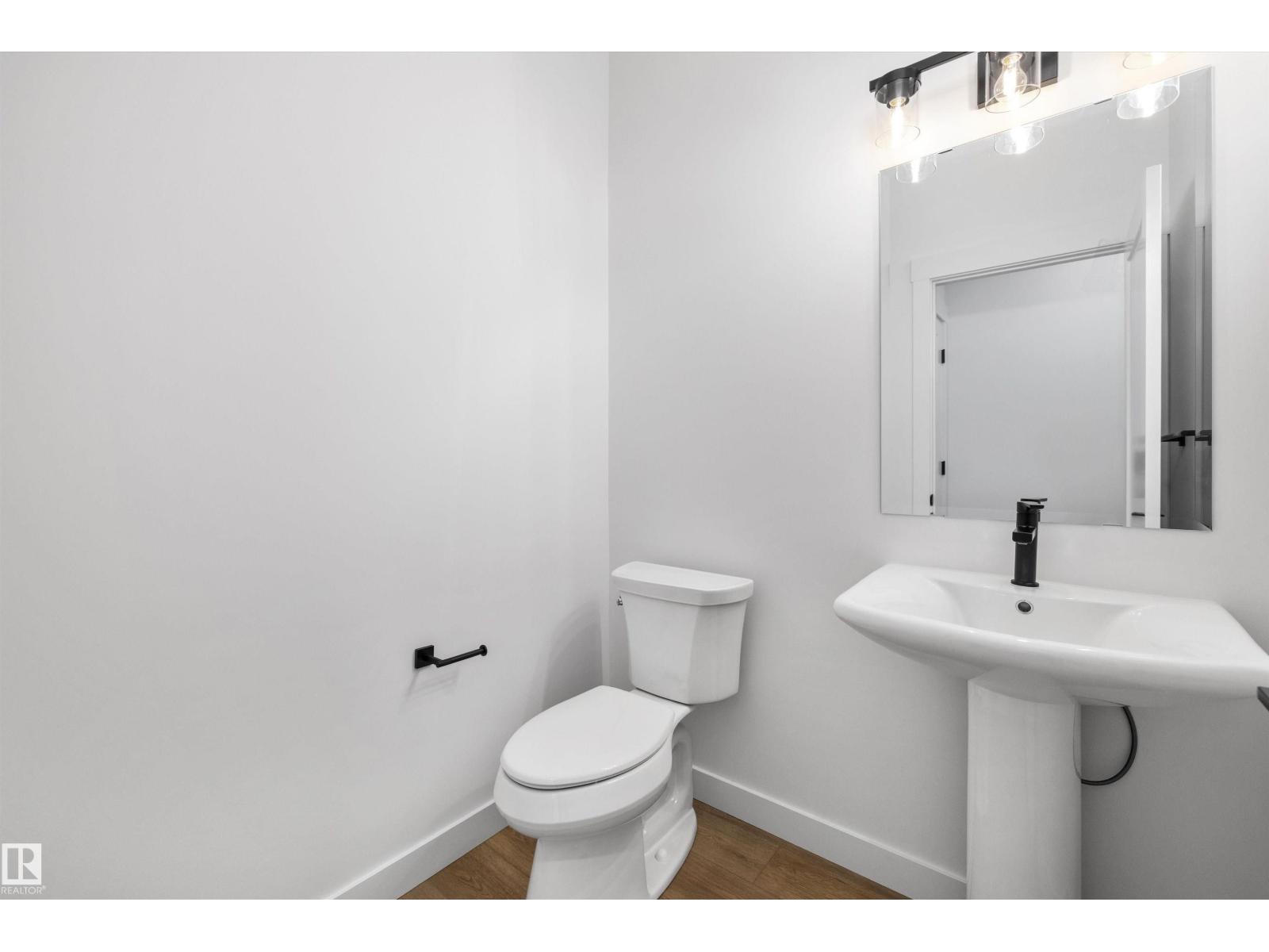 1077 Cristall Cr SW, Edmonton, Alberta  T6W 5S6 - Photo 5 - E4485700