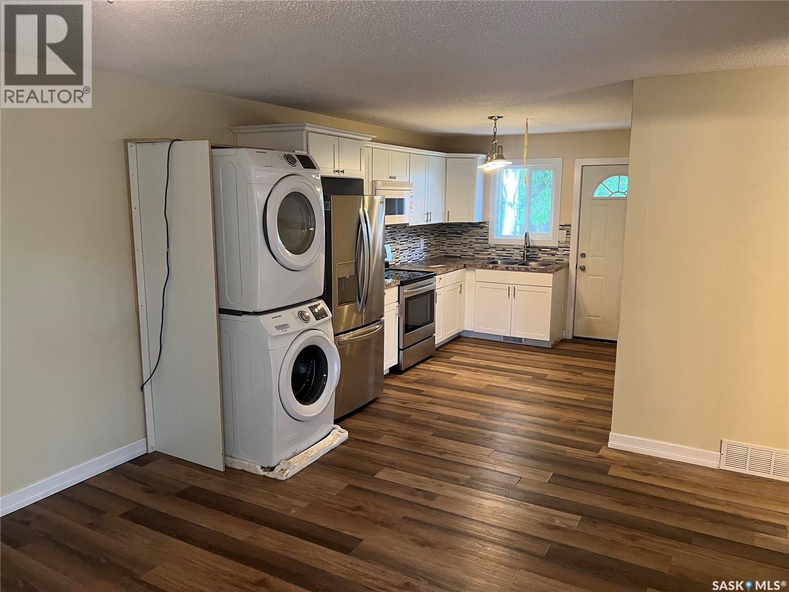 649 Douglas Crescent, Saskatoon, Saskatchewan  S7L 4T9 - Photo 4 - SK034868