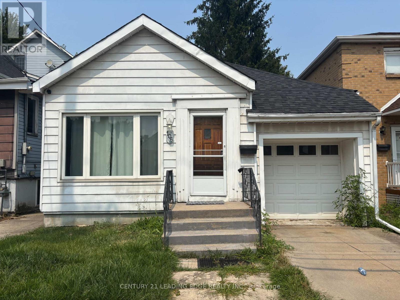 106 Whitney Avenue, Hamilton, Ontario  L8S 2G5 - Photo 3 - X13081986