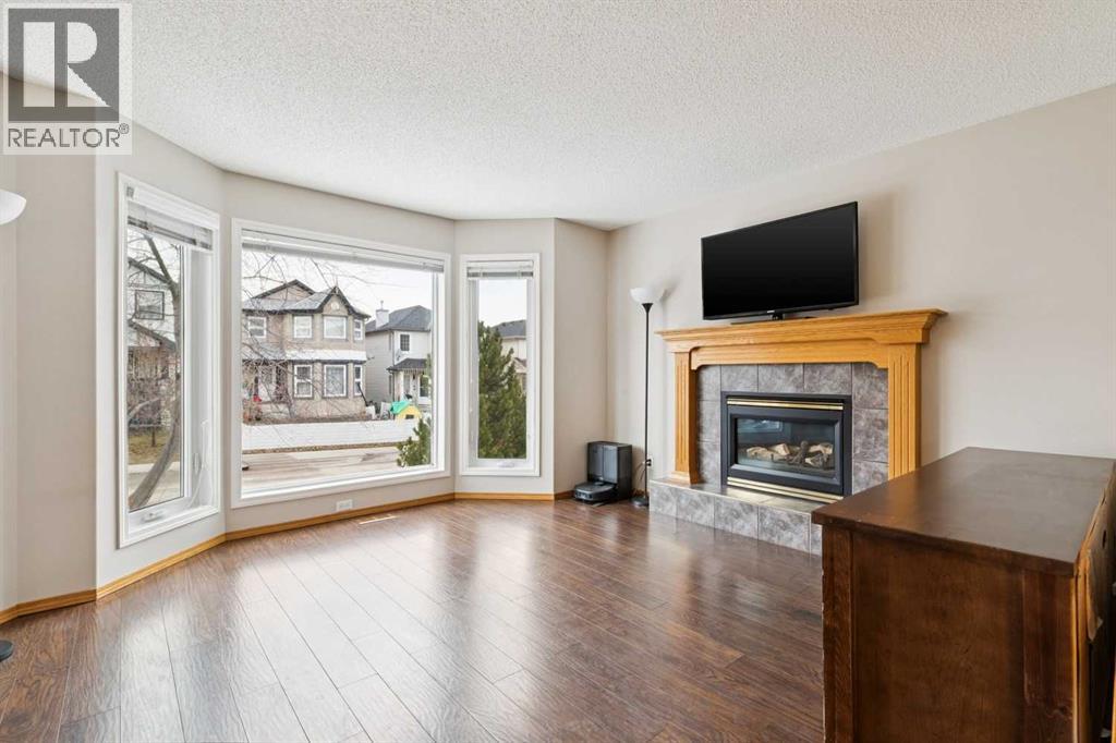 81 Bridlewood Manor SW, Calgary, Alberta  T2Y 3T4 - Photo 4 - A2294484