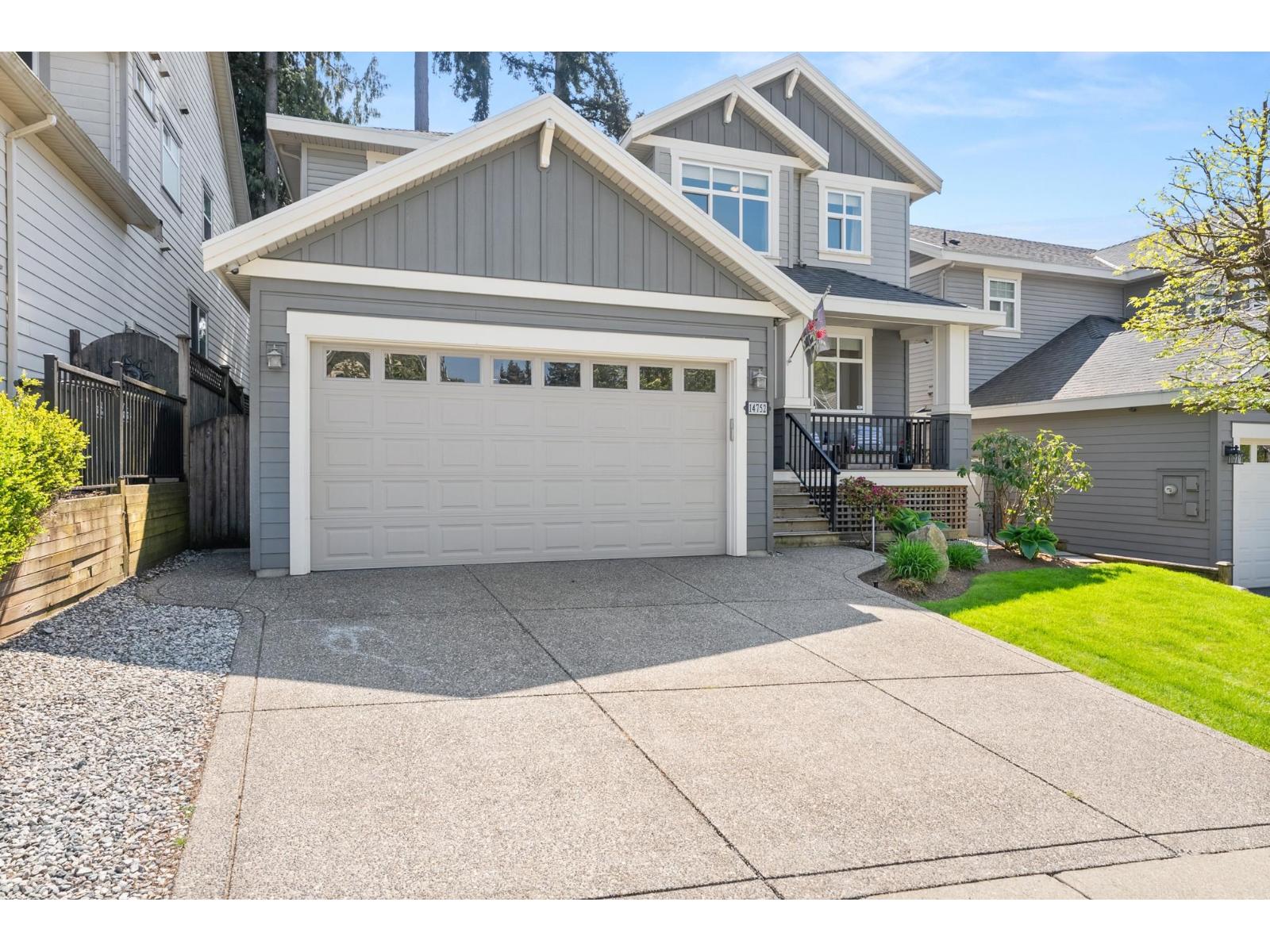 14752 34a Avenue, Surrey, British Columbia  V4P 0B3 - Photo 2 - R3119108