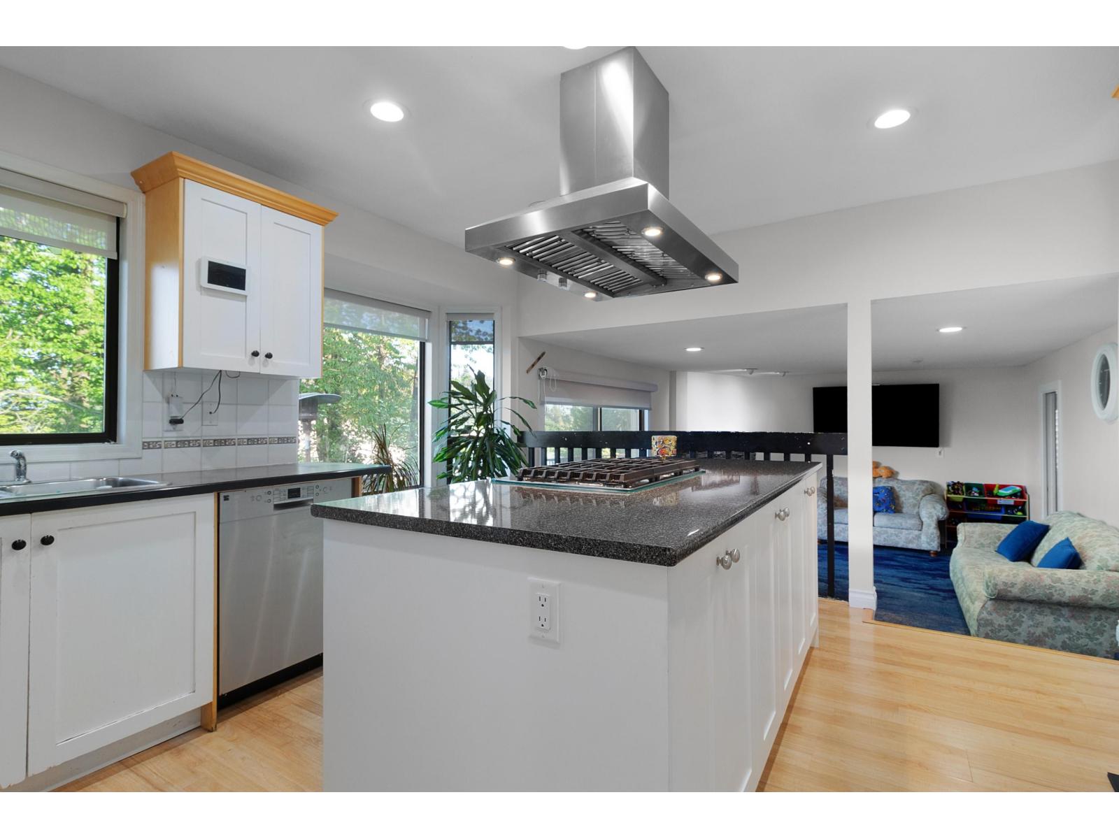 2348 W Ridgeway Street, Abbotsford, British Columbia  V2T 3H3 - Photo 13 - R3119207