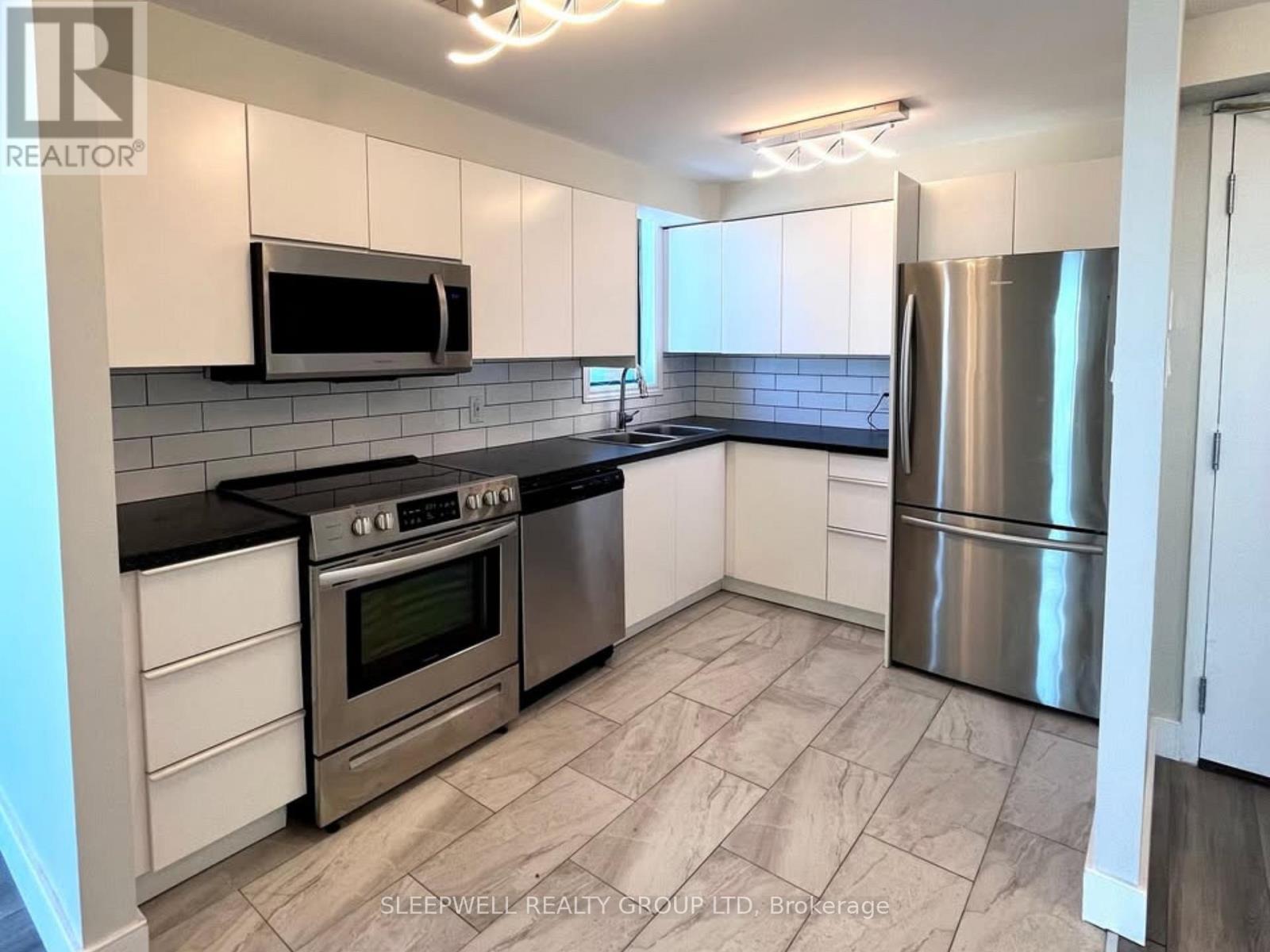 405 - 1440 Heron Road, Ottawa, Ontario  K1V 0X2 - Photo 3 - X13082022