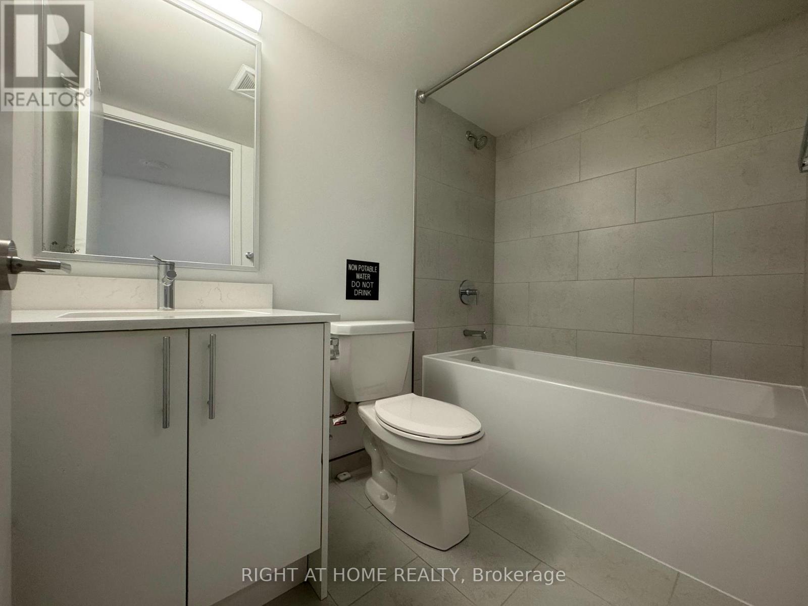 322 - 3 Strathgowan Avenue, Toronto, Ontario  M4N 1B8 - Photo 20 - C13082004