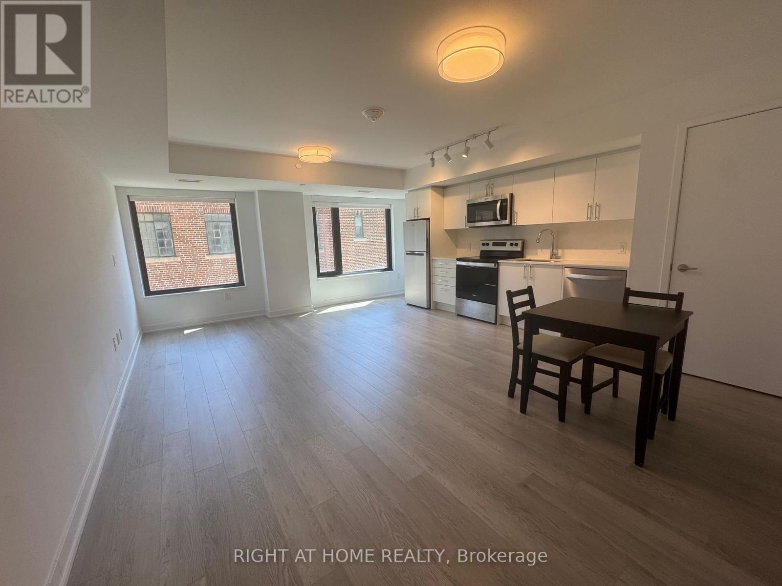322 - 3 Strathgowan Avenue, Toronto, Ontario  M4N 1B8 - Photo 5 - C13082004