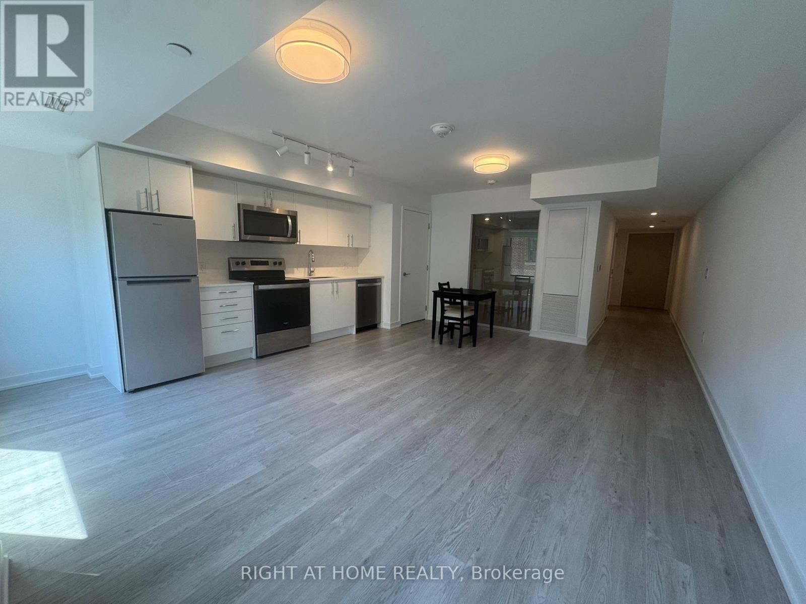 322 - 3 Strathgowan Avenue, Toronto, Ontario  M4N 1B8 - Photo 7 - C13082004