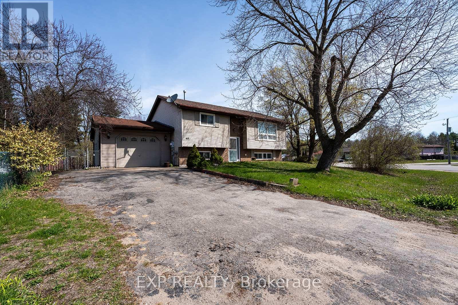 45 Roth Street, Essa, Ontario  L0M 1B0 - Photo 3 - N13082010