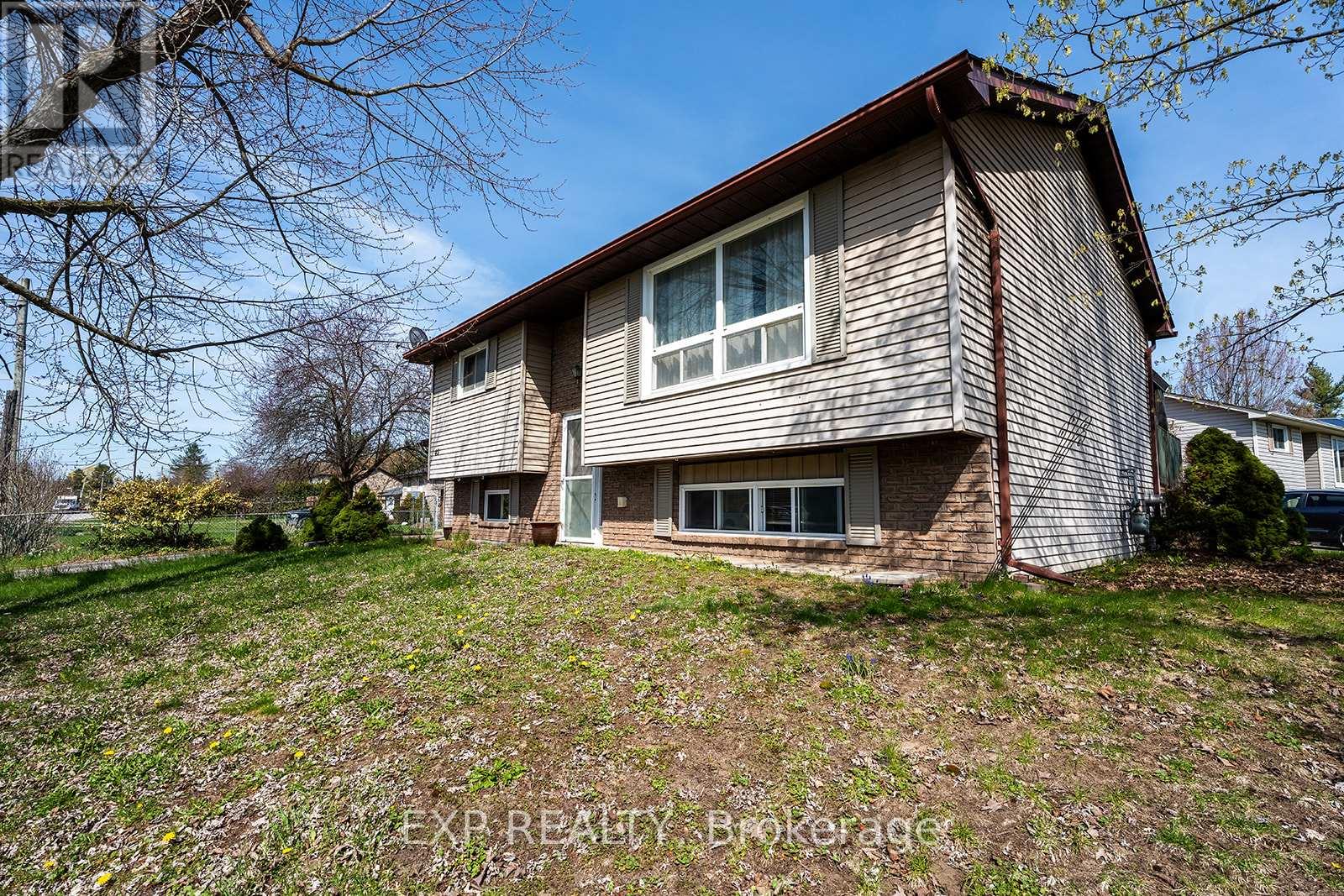 45 Roth Street, Essa, Ontario  L0M 1B0 - Photo 4 - N13082010