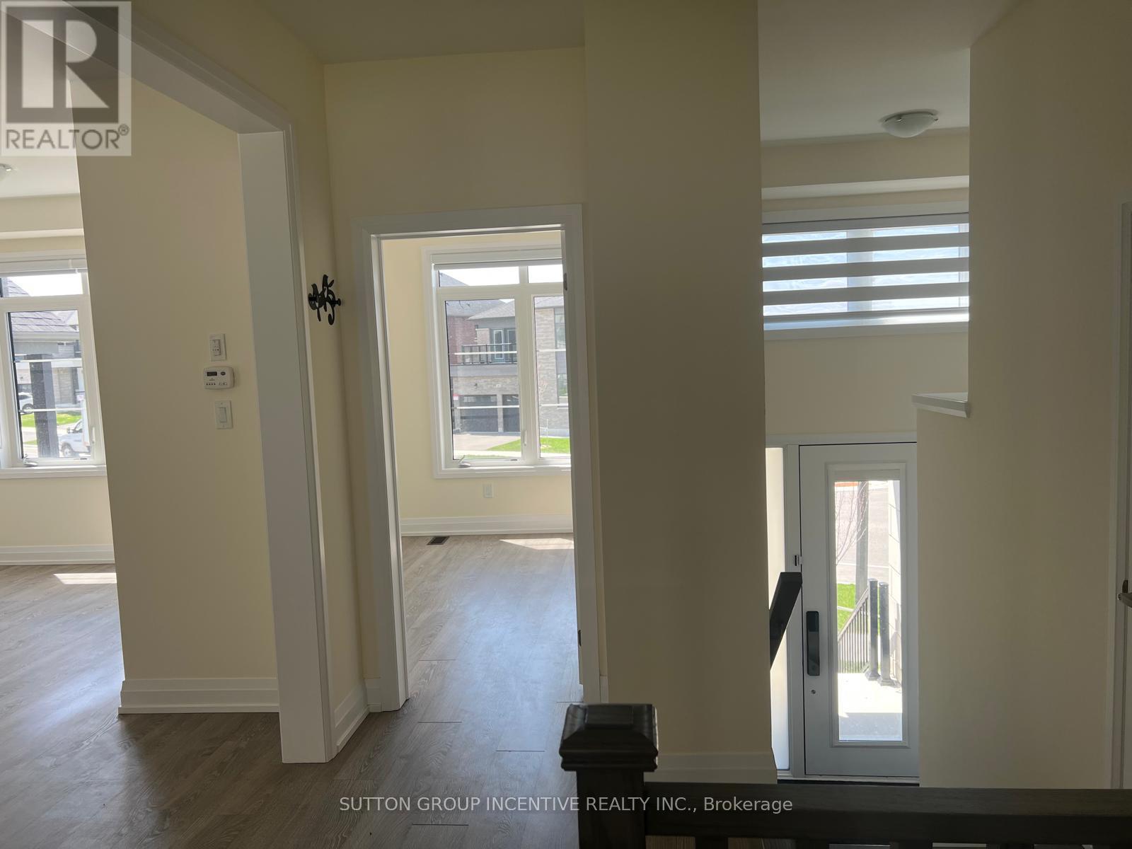 47 Bearberry Road, Springwater, Ontario  L9X 2E1 - Photo 5 - S13082002