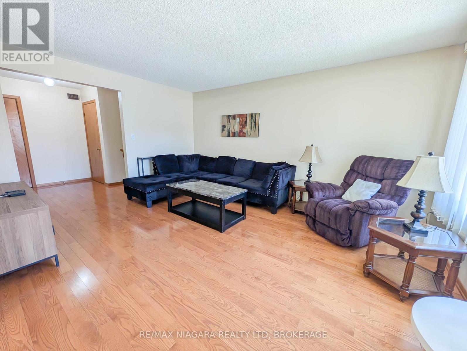 50 Chetwood Street, St. Catharines, Ontario  L2S 2A2 - Photo 6 - X12799106