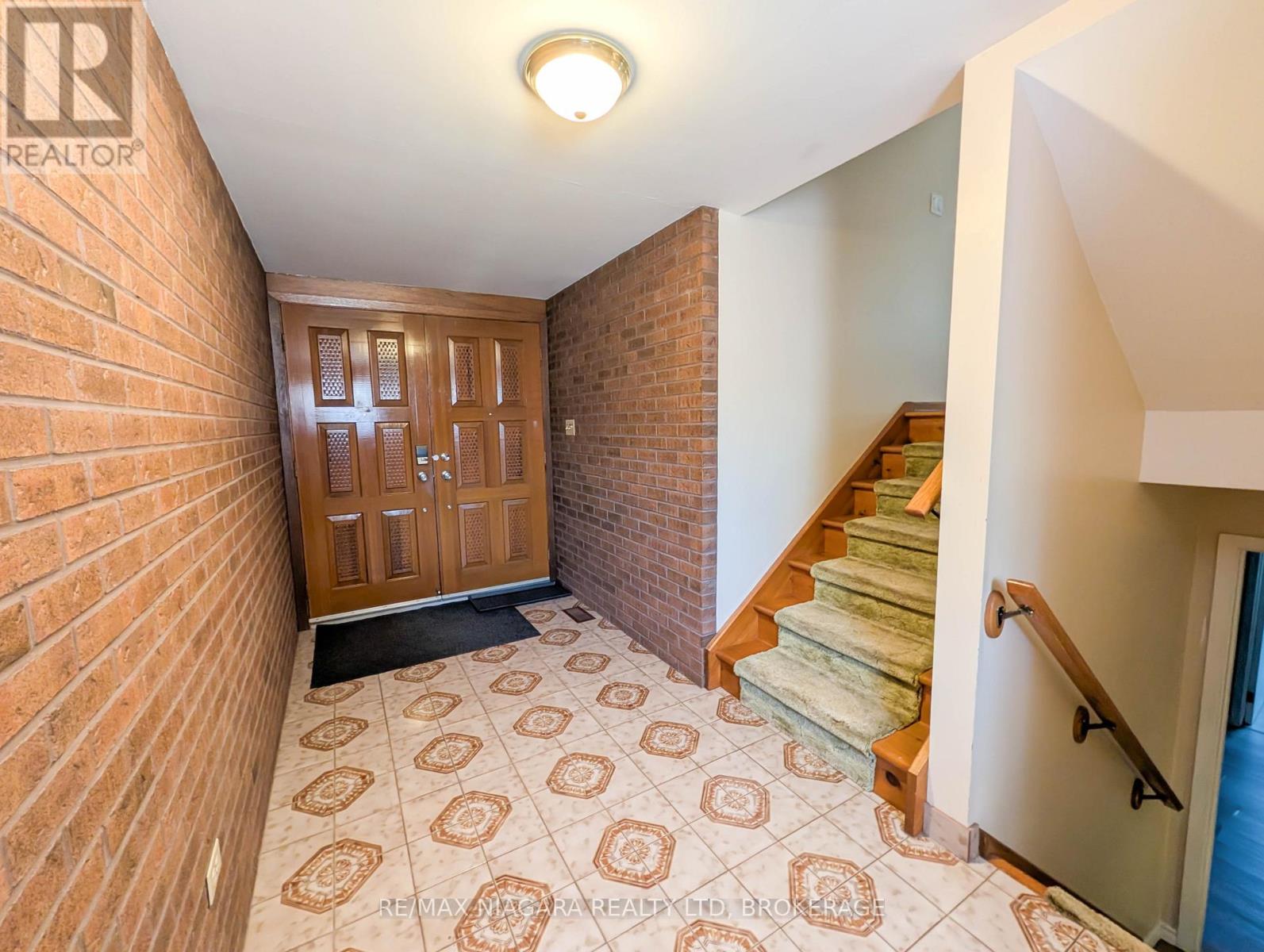 50 Chetwood Street, St. Catharines, Ontario  L2S 2A2 - Photo 5 - X12799106