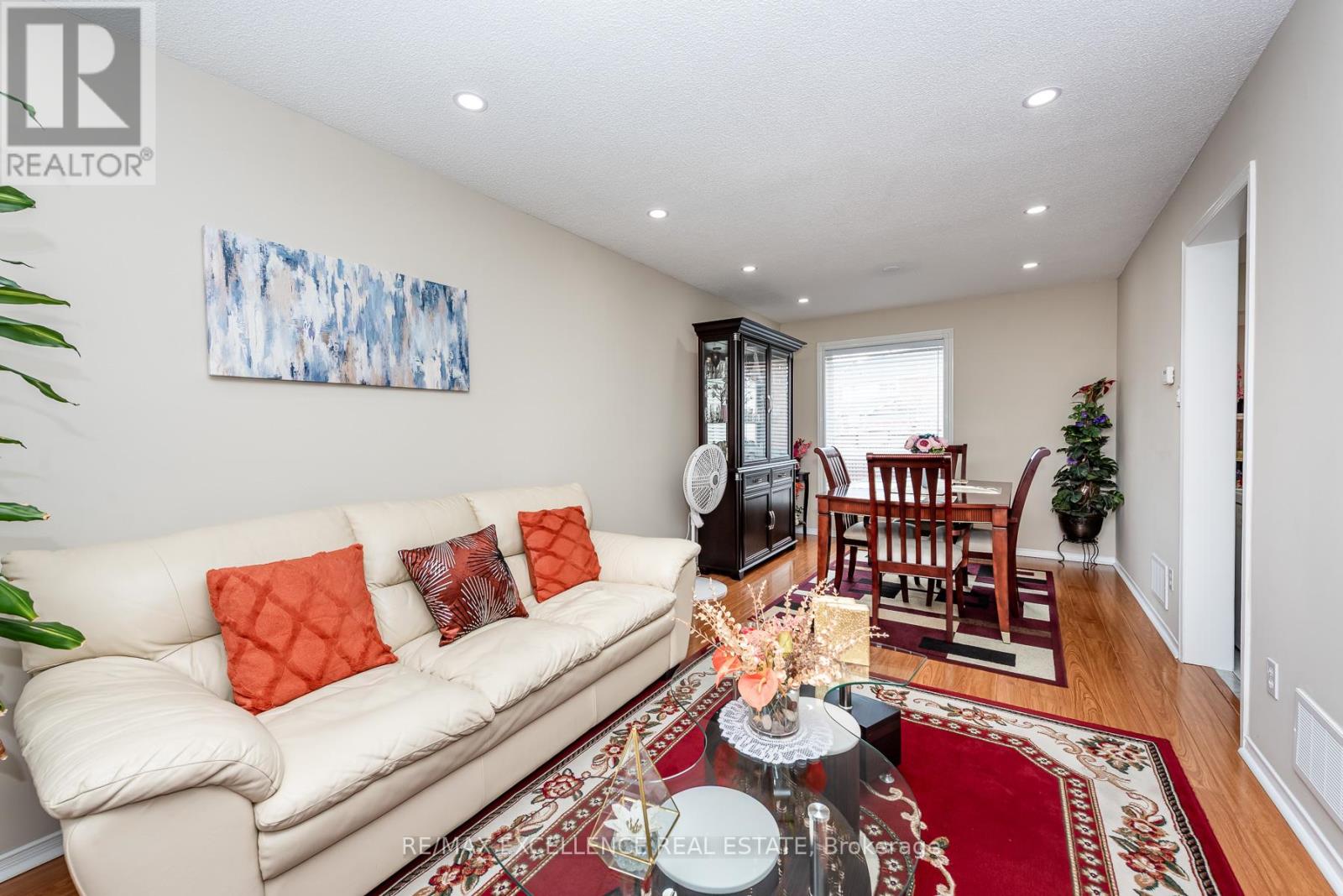 71 Rocky Mountain Crescent, Brampton, Ontario  L6R 1E7 - Photo 10 - W13081998