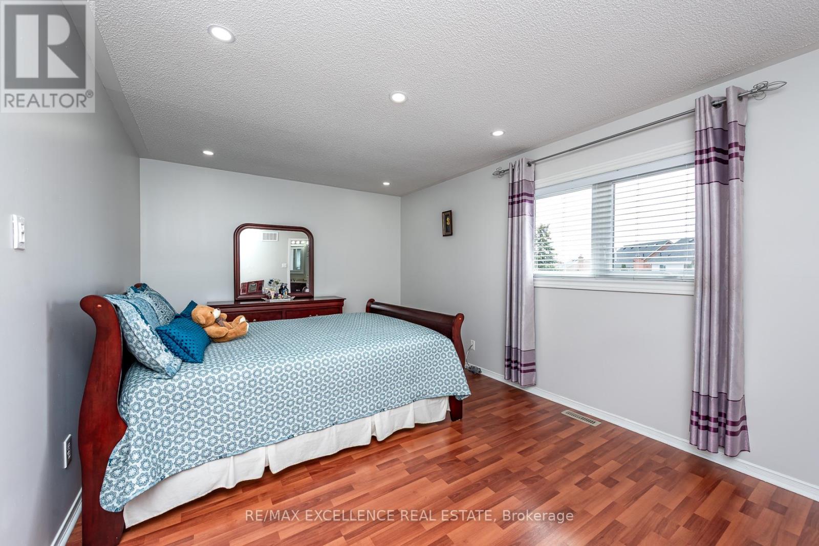 71 Rocky Mountain Crescent, Brampton, Ontario  L6R 1E7 - Photo 21 - W13081998