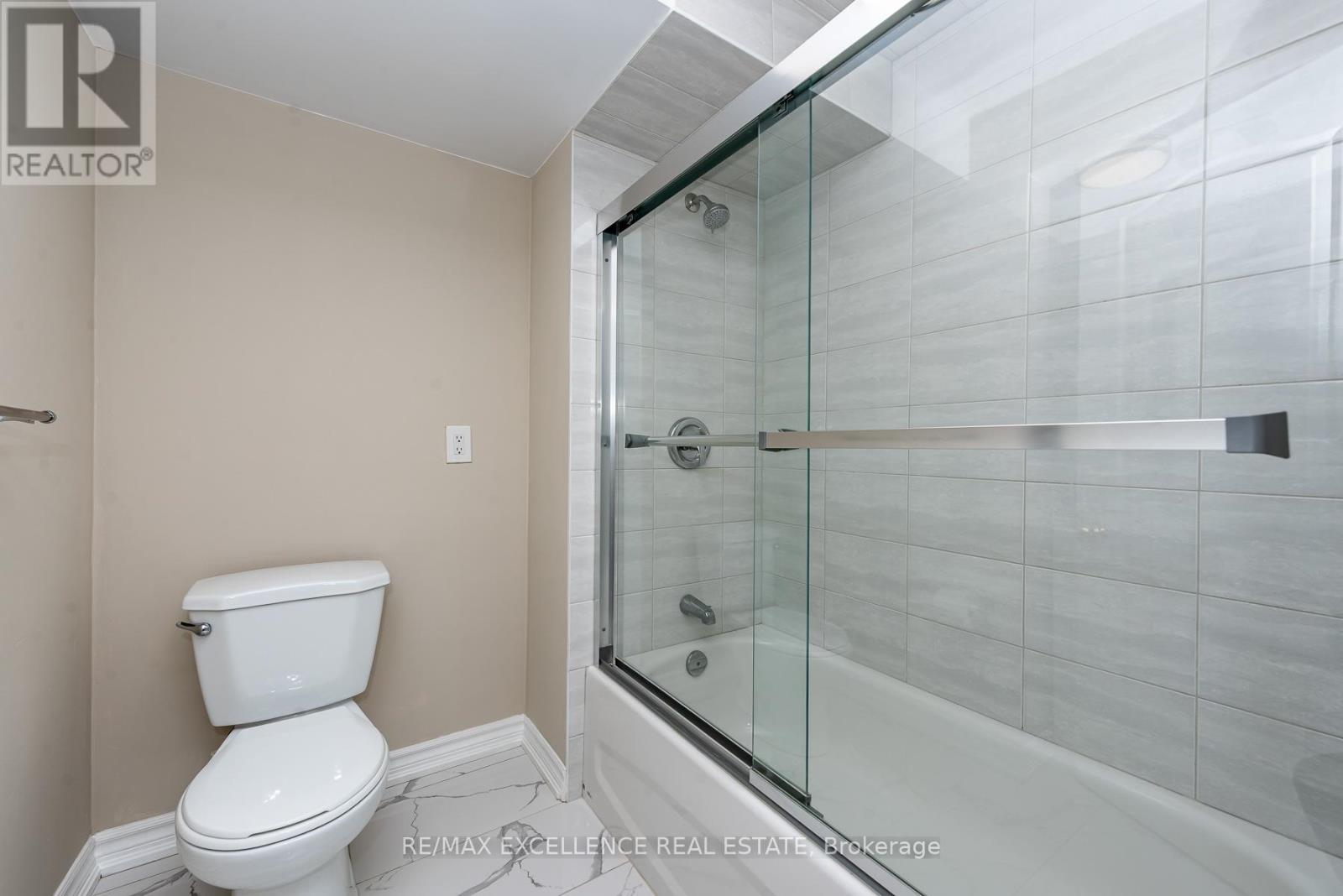 71 Rocky Mountain Crescent, Brampton, Ontario  L6R 1E7 - Photo 34 - W13081998