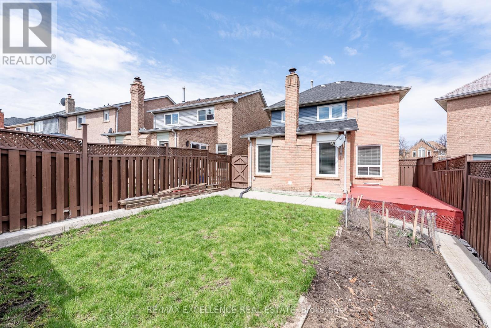 71 Rocky Mountain Crescent, Brampton, Ontario  L6R 1E7 - Photo 42 - W13081998