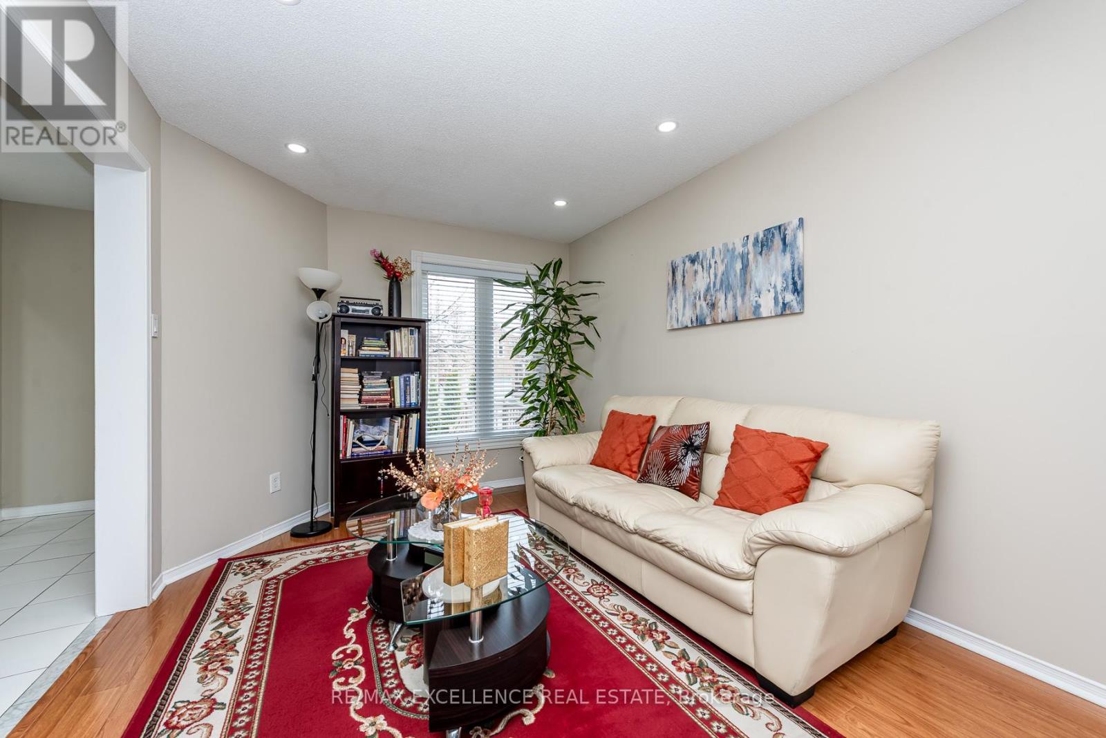 71 Rocky Mountain Crescent, Brampton, Ontario  L6R 1E7 - Photo 6 - W13081998