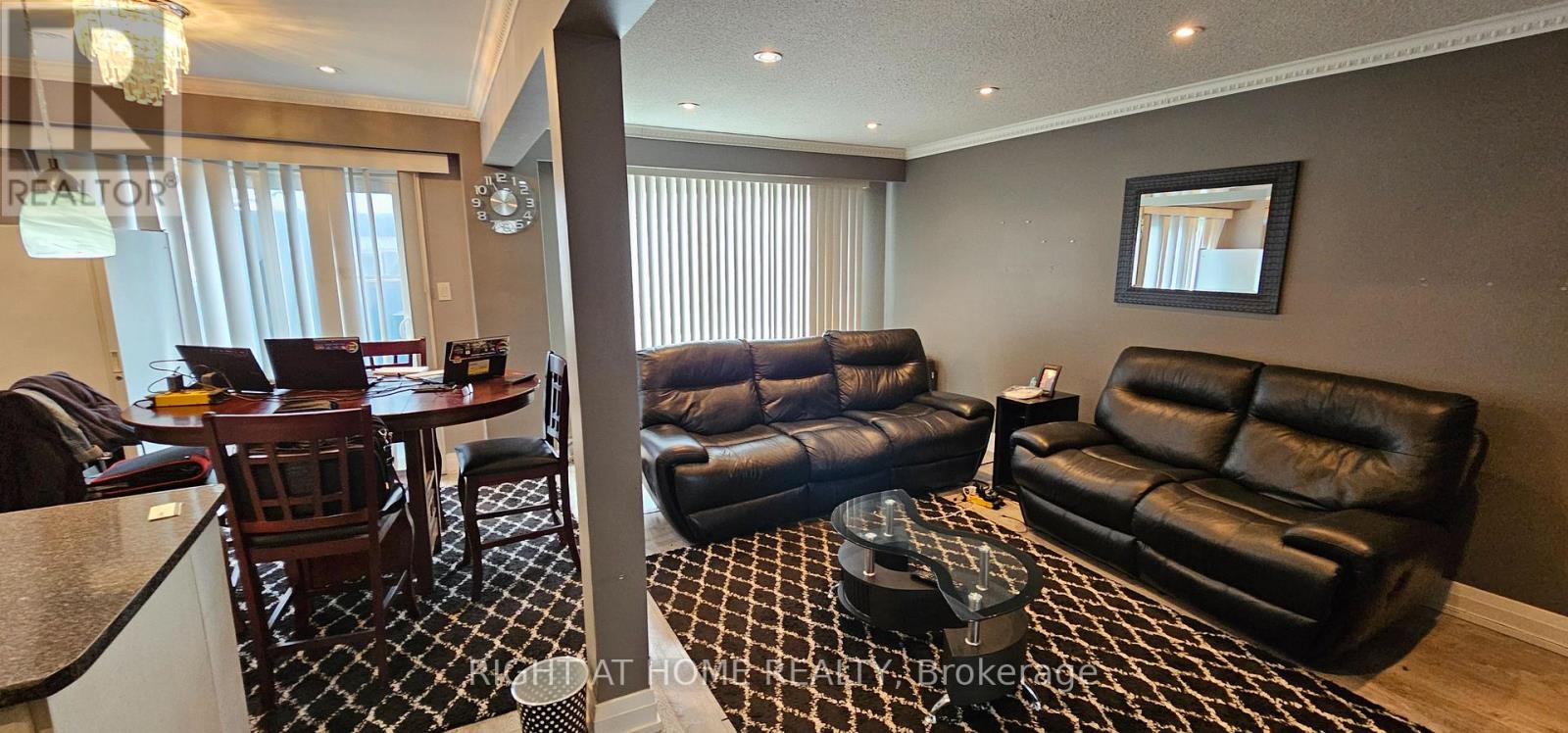 72 - 3525 Brandon Gate Drive, Mississauga, Ontario  L4T 3M3 - Photo 4 - W13082008