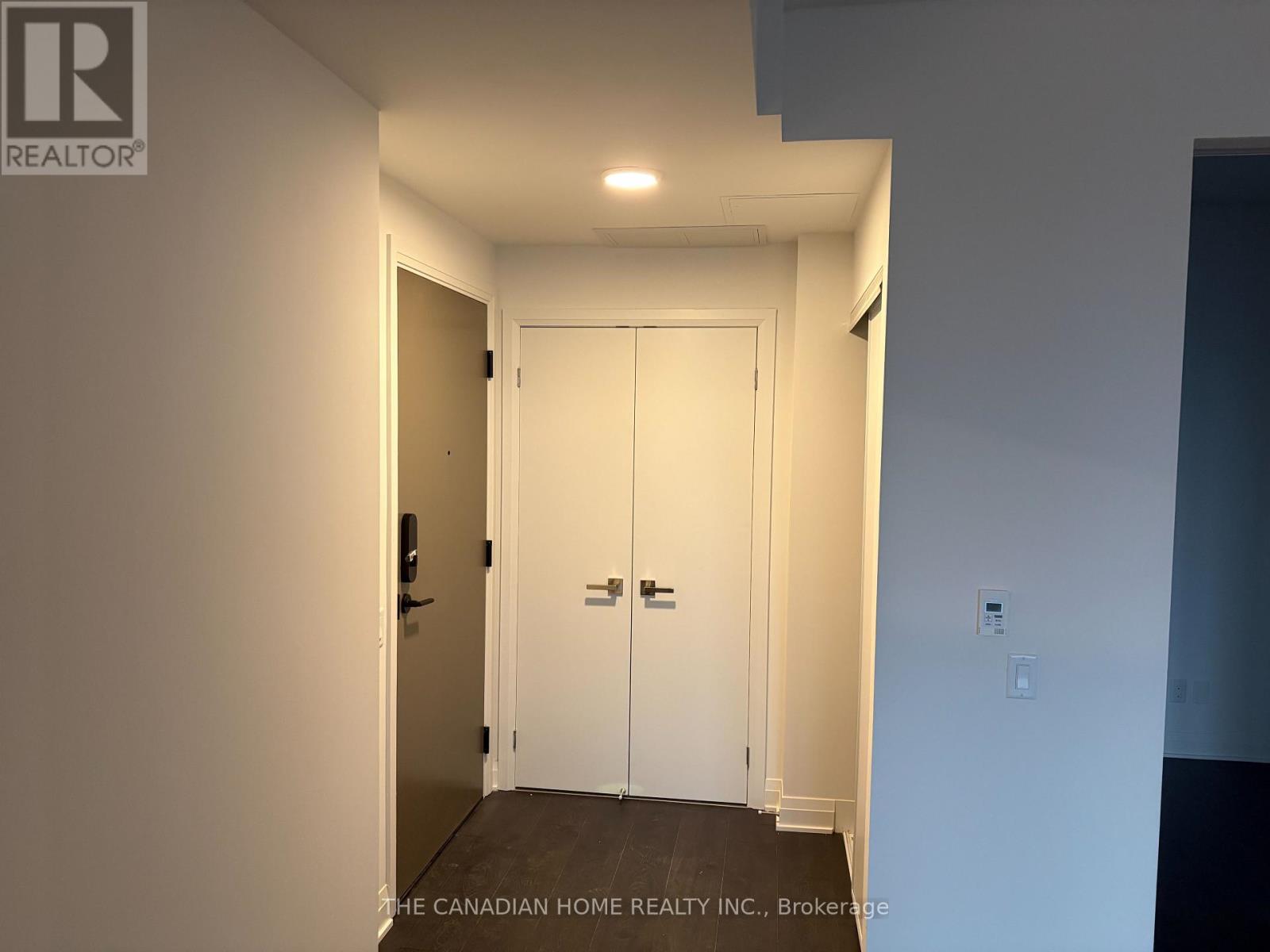 5606 - 4015 The Exchange, Mississauga, Ontario  L5B 0N9 - Photo 11 - W13082014