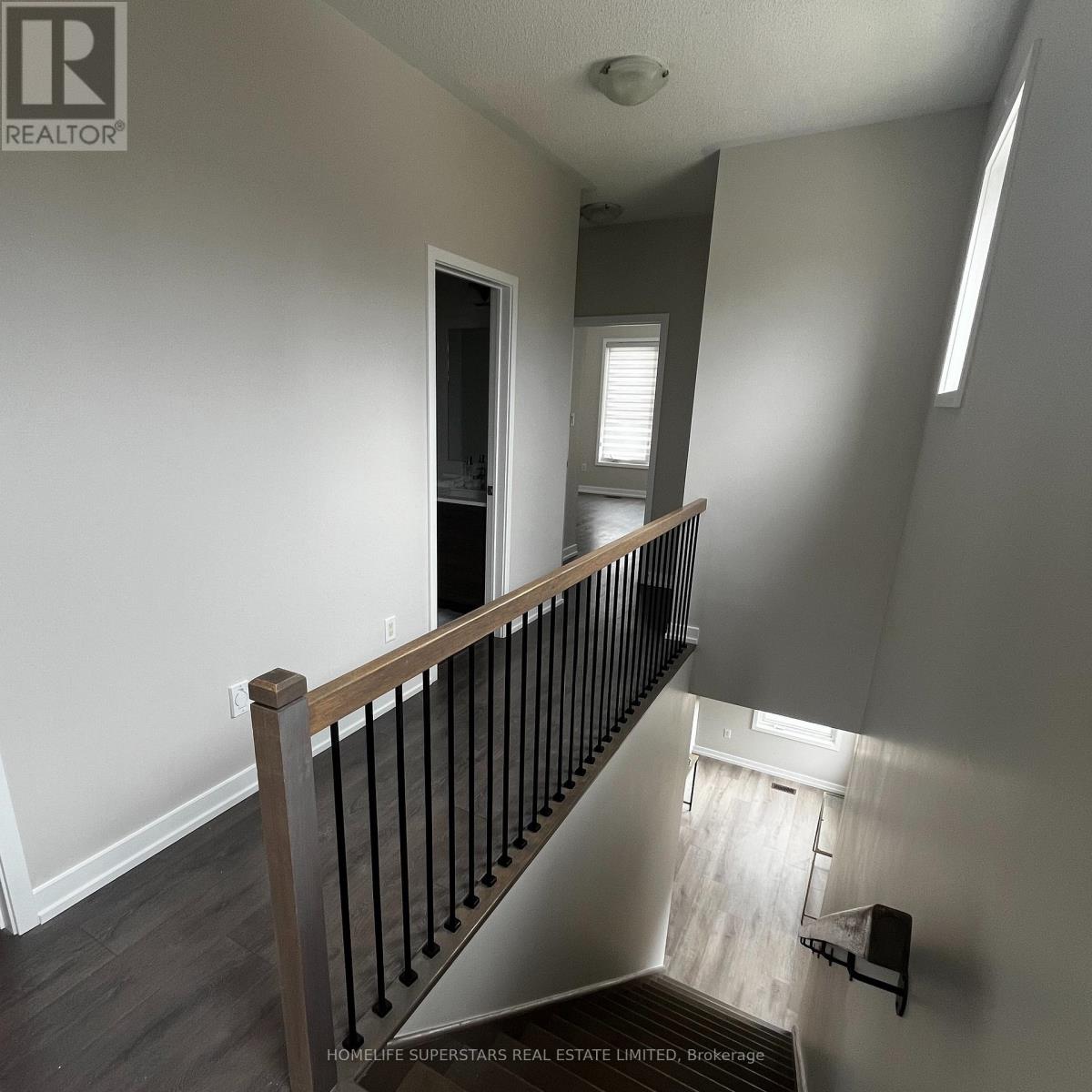 169 Sabina Drive, Oakville, Ontario  L6H 0L4 - Photo 18 - W13082020
