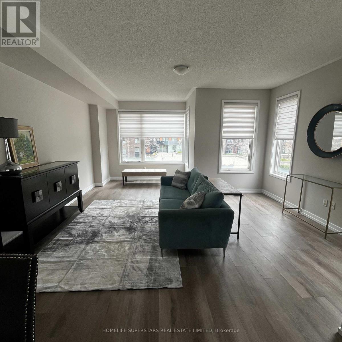 169 Sabina Drive, Oakville, Ontario  L6H 0L4 - Photo 7 - W13082020
