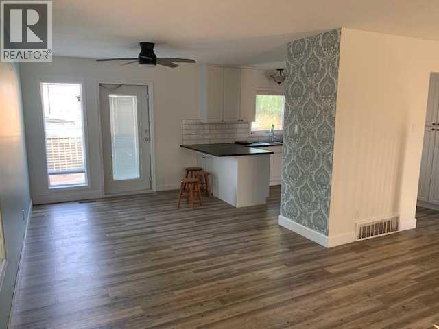 2120 10 Street, Coaldale, Alberta  T1M 1B6 - Photo 7 - A2307885