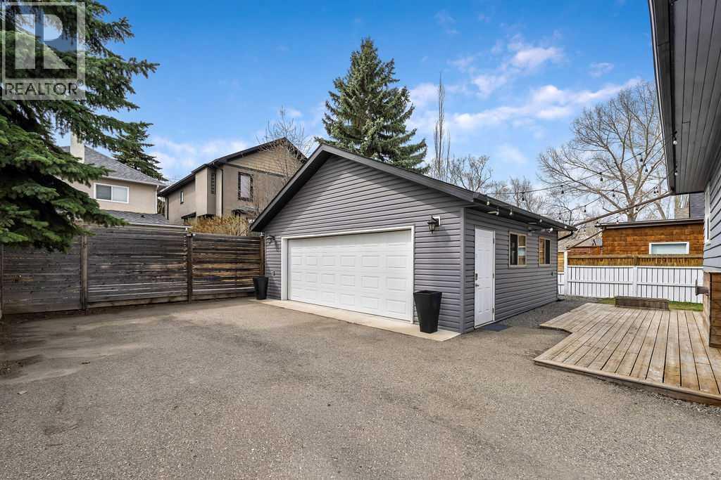 711 14a Street Se, Calgary, Alberta  T3G 3K7 - Photo 3 - A2307214