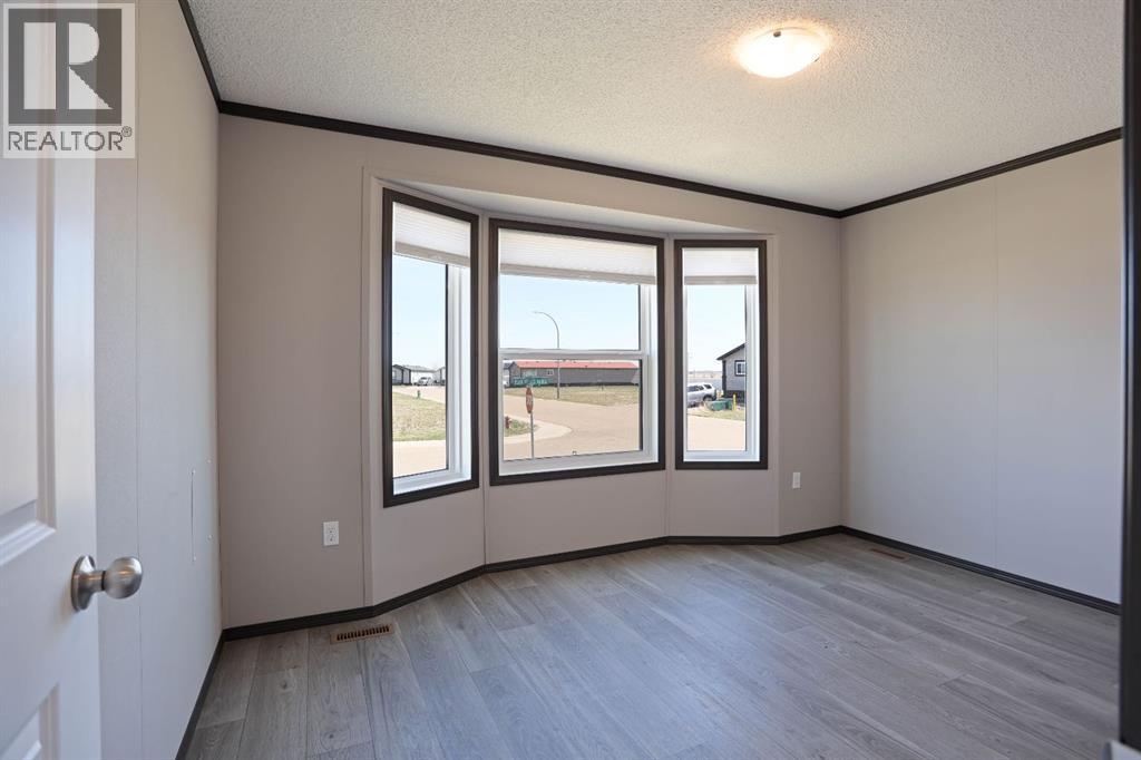 3 Meadowplace Manor E, Brooks, Alberta  T1R 0W9 - Photo 25 - A2307902