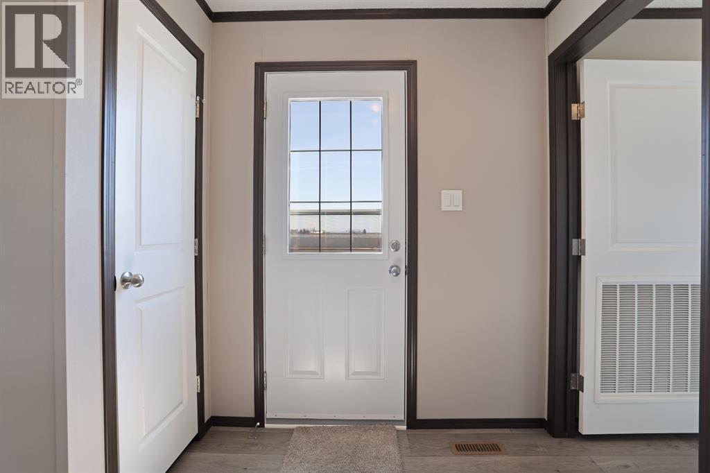 3 Meadowplace Manor E, Brooks, Alberta  T1R 0W9 - Photo 28 - A2307902