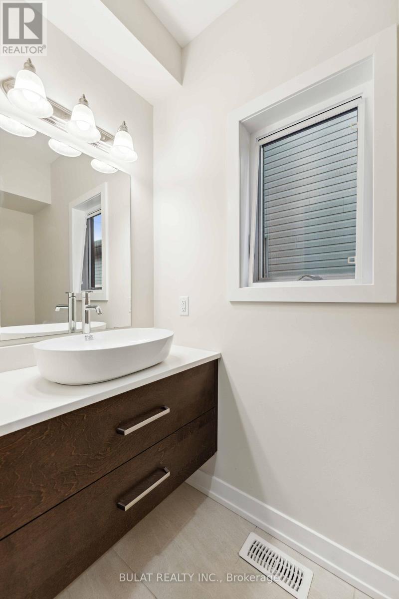 1359 Kitchener Avenue, Ottawa, Ontario  K1V 6W2 - Photo 15 - X13082036