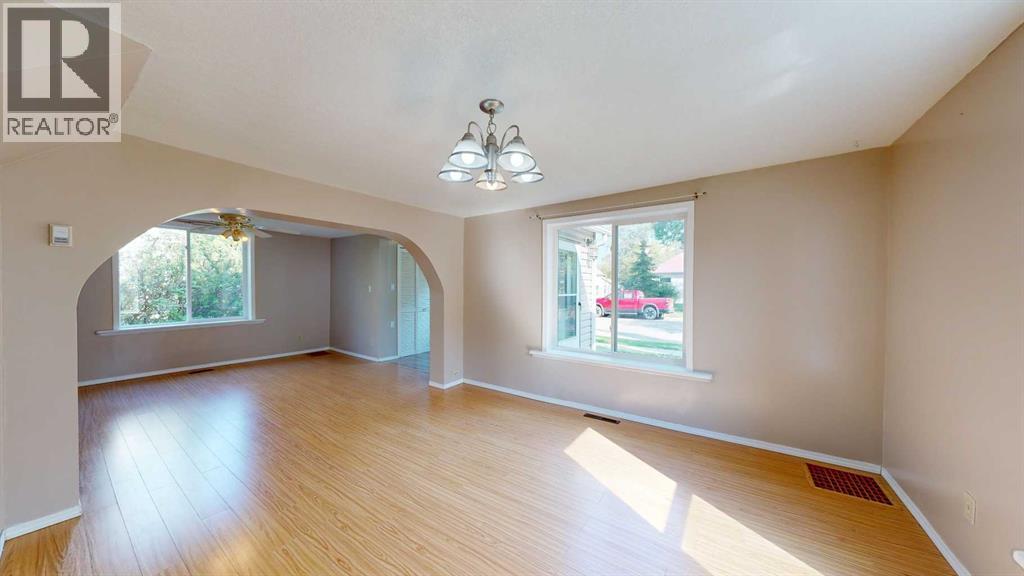 4904 47 Street, Stettler, Alberta  T0C 2L2 - Photo 2 - A2307663