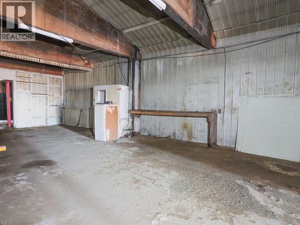 5015 Main Street, Donalda, Alberta  T0C 1H0 - Photo 12 - A2307440