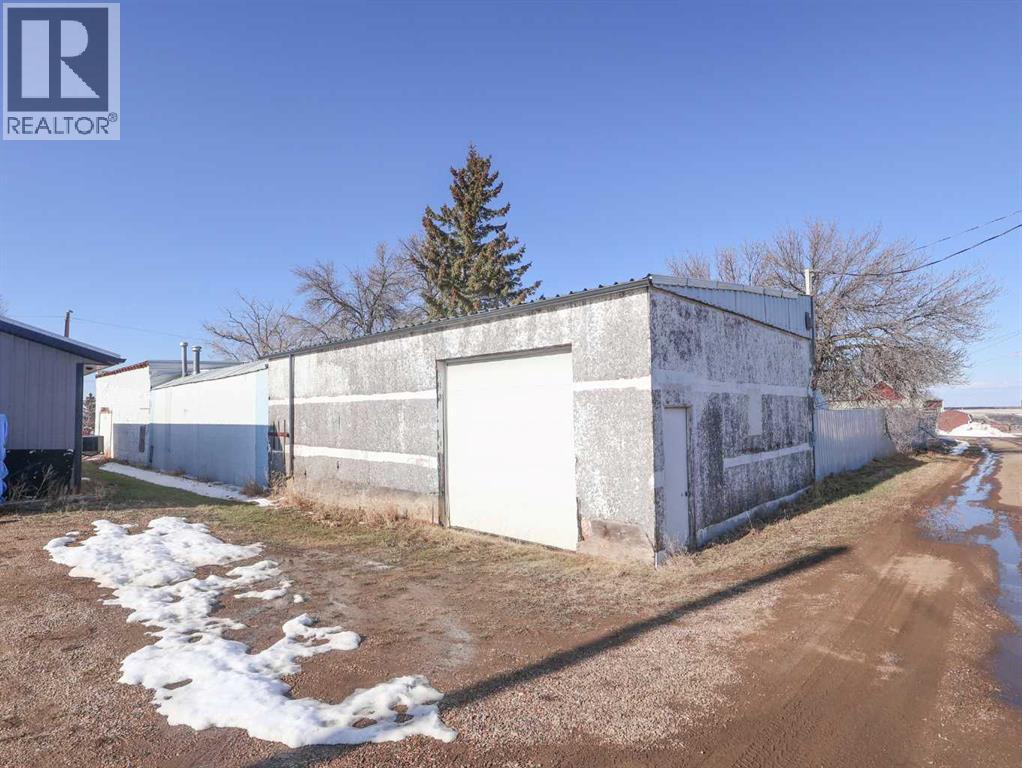 5015 Main Street, Donalda, Alberta  T0C 1H0 - Photo 21 - A2307440