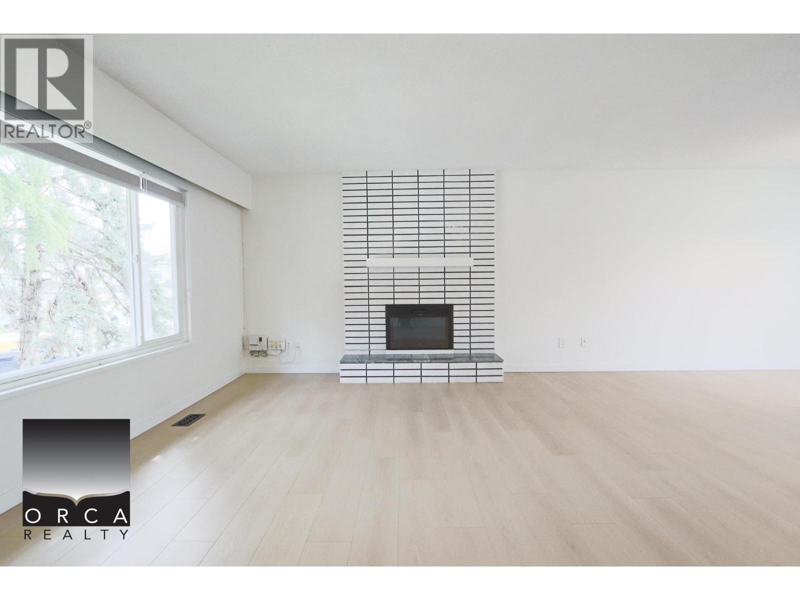 7411 Thormanby Crescent Crescent, Richmond, British Columbia  V7C 4G4 - Photo 3 - R3119355