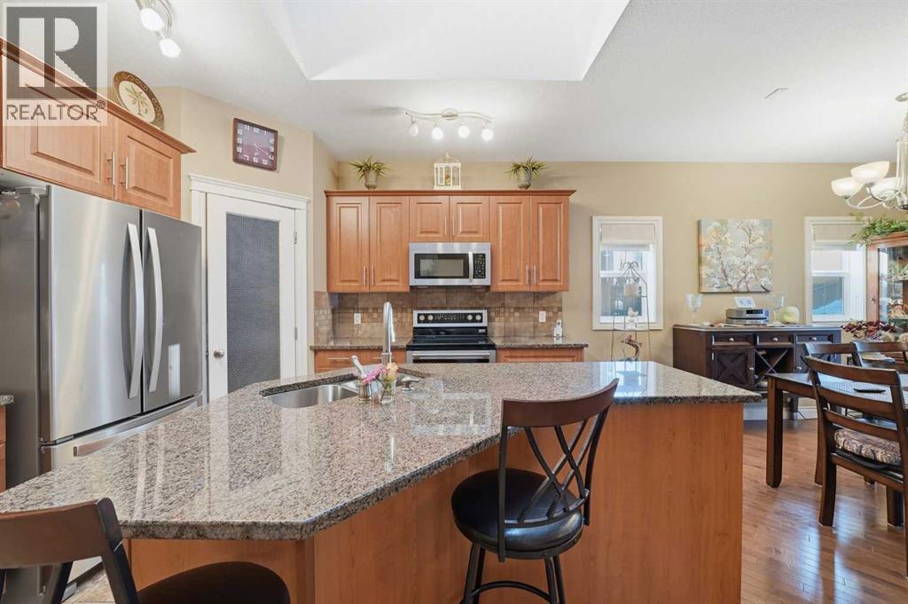 144 Reunion Close Nw, Airdrie, Alberta  T4B 0M3 - Photo 3 - A2286456