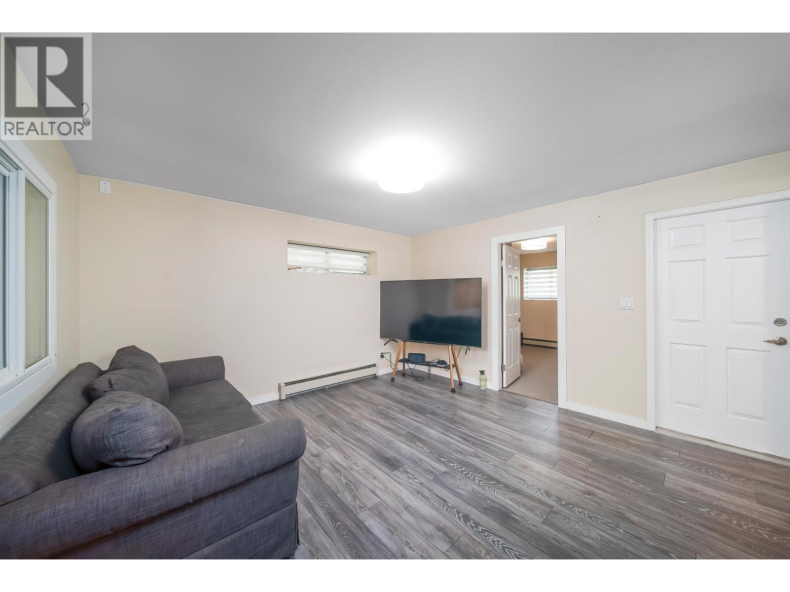 7135 4th Street, Burnaby, British Columbia  V5E 3X7 - Photo 28 - R3119093