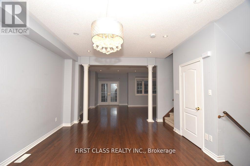 Upper - 1542 Bruny Avenue, Pickering (Duffin Heights), Ontario  L1X 0C5 - Photo 12 - E13082044