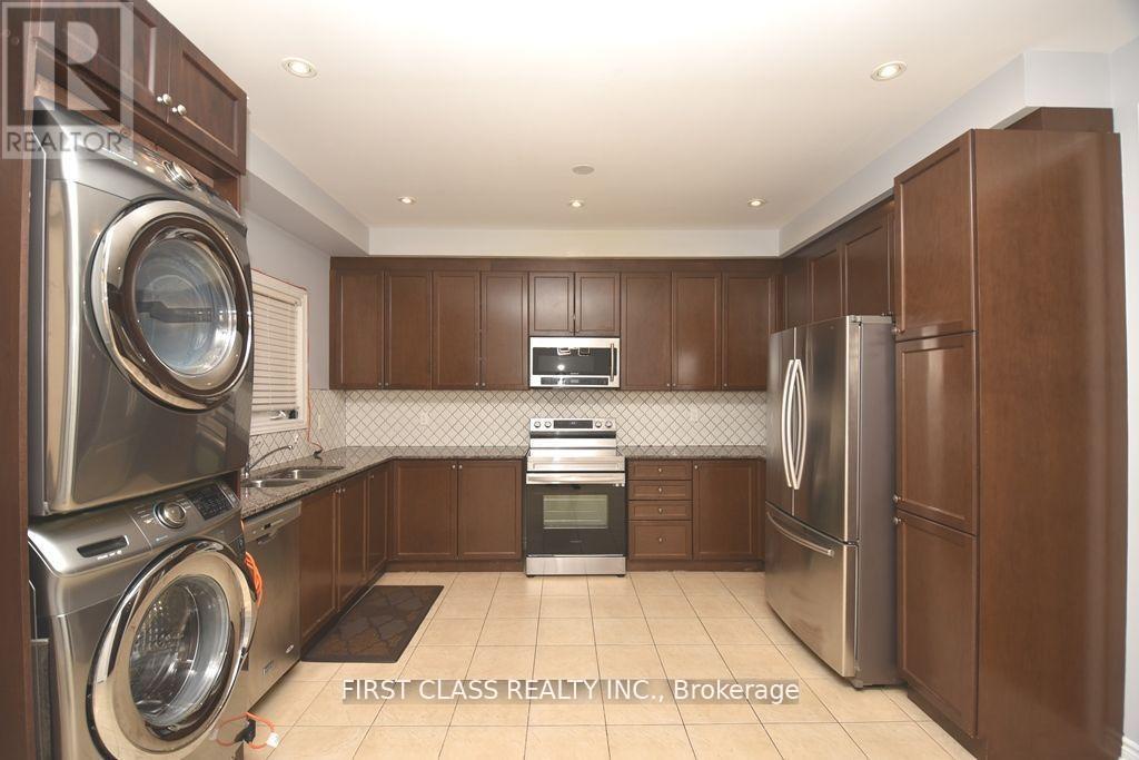 Upper - 1542 Bruny Avenue, Pickering (Duffin Heights), Ontario  L1X 0C5 - Photo 17 - E13082044