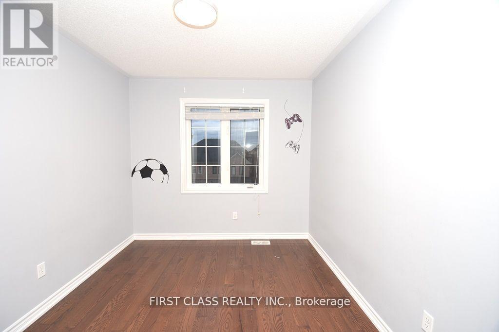 Upper - 1542 Bruny Avenue, Pickering (Duffin Heights), Ontario  L1X 0C5 - Photo 3 - E13082044