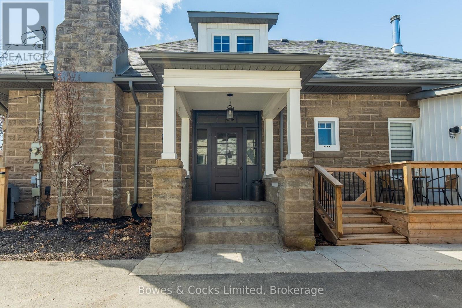 82 Queen Street, Selwyn, Ontario  K0L 2H0 - Photo 8 - X12994740