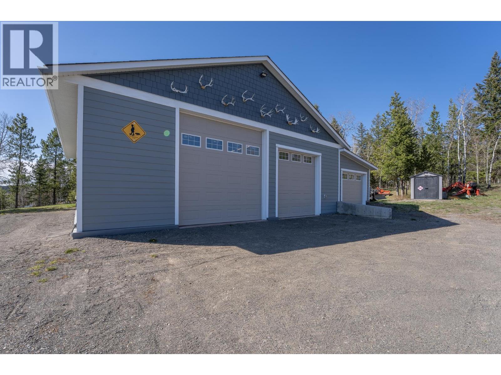 4898 Telqua Drive, 108 Mile Ranch, British Columbia  V0K 2Z0 - Photo 7 - R3118114