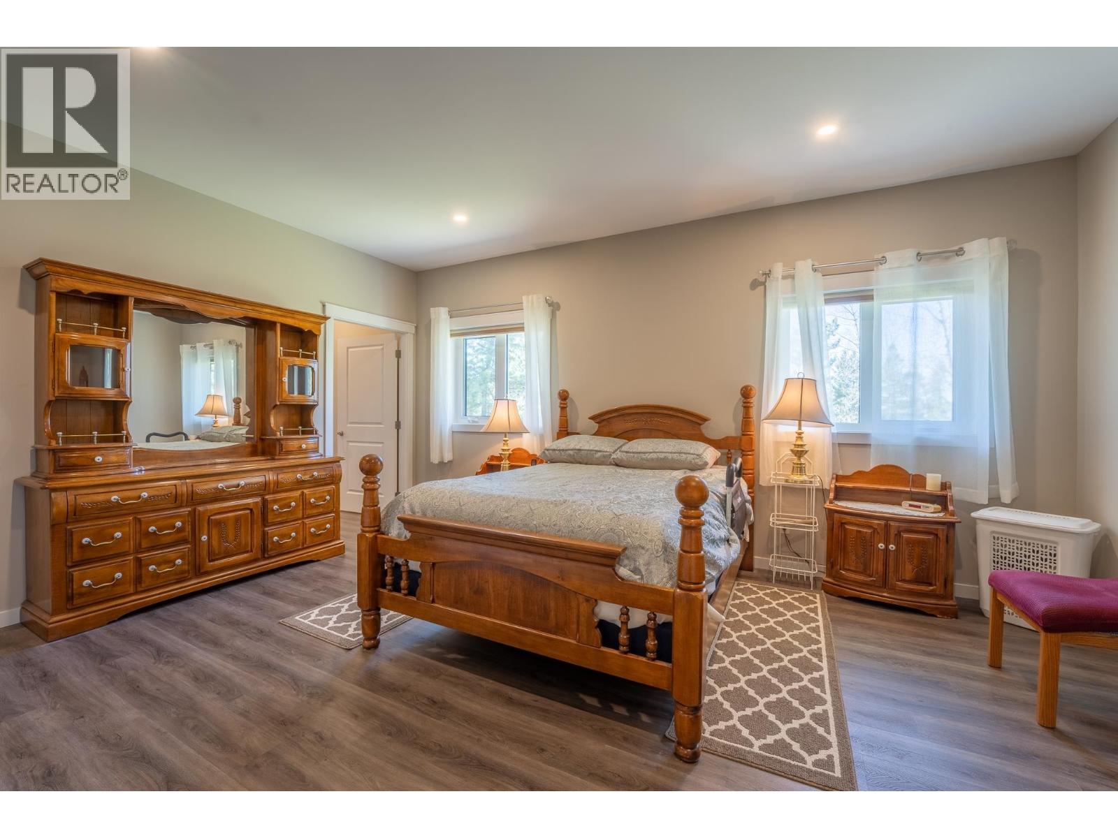 4898 Telqua Drive, 108 Mile Ranch, British Columbia  V0K 2Z0 - Photo 26 - R3118114