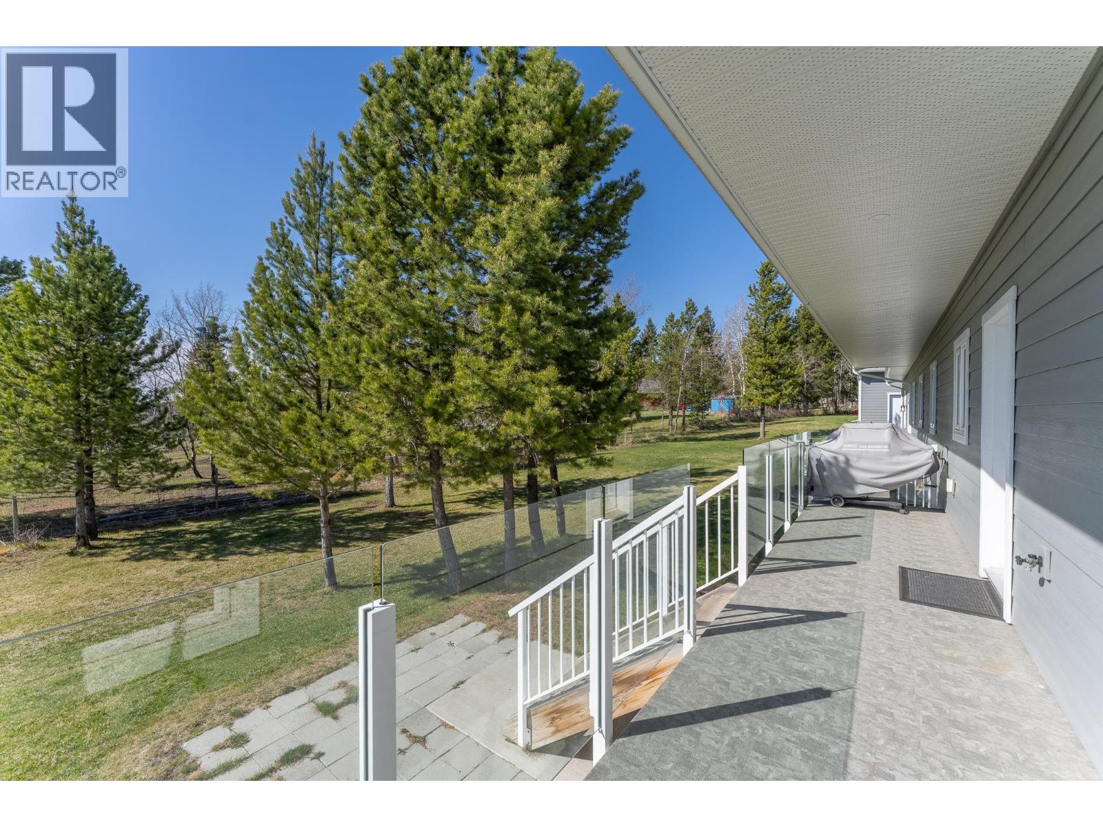 4898 Telqua Drive, 108 Mile Ranch, British Columbia  V0K 2Z0 - Photo 9 - R3118114
